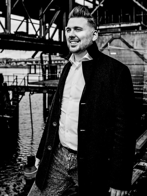 frentzo-over-frentzo-entrepreneur-Lambert-profile-Rotterdam-portrait-image